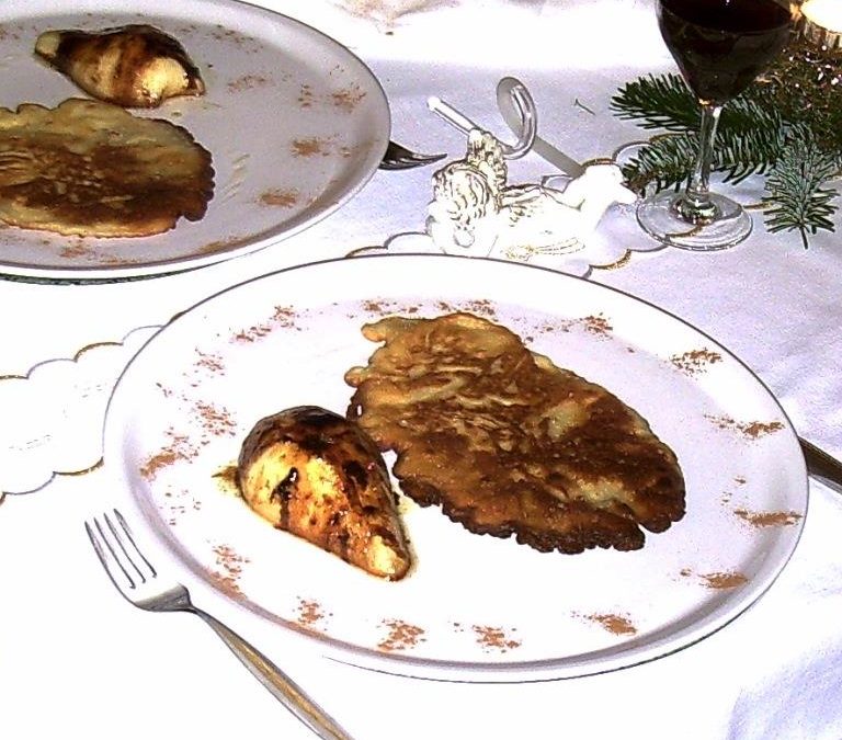 Roquefort-Blinis mit gebratener Birne